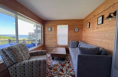 Osakis Villa | Lake Osakis Resort Villa | Aero| Two Bedroom |Sleeps 6| lake Front |Family| Groups