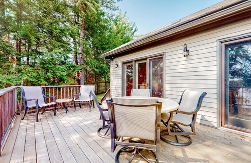 Freedom House | Lake Ossipee Family Home