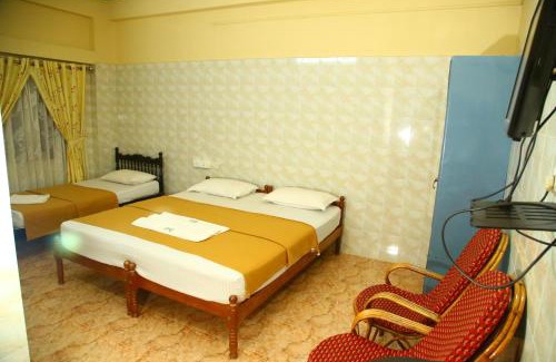 Kumarakom Bed & Breakfast | Lake Palace Family Resort Kumarakom