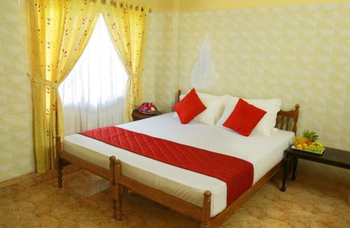 Kumarakom Bed & Breakfast | Lake Palace Family Resort Kumarakom