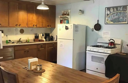 Potter Valley Cabin | Lake Pillsbury/Hull Mt. Cabin 1Br/1Ba Great View!