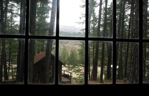 Potter Valley Cabin | Lake Pillsbury/Hull Mt. Cabin 1Br/1Ba Great View!