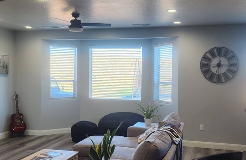 Big Water House | Lake Powell, Grand Circle, 3-bedroom house with AC, WiFi in welcoming Big Water