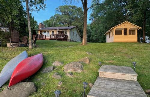Buffalo House | Lake Pulaski Getaway