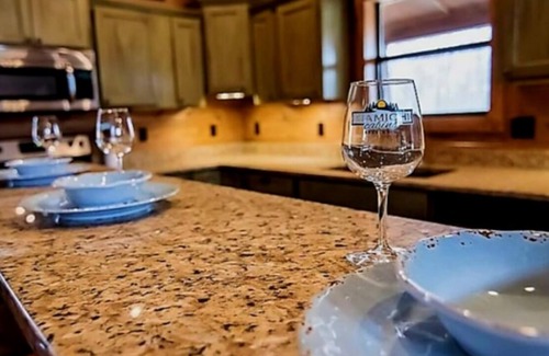 Hochatown Cabin | Lake Ridge Retreat- Broken Bow/Hochatown- 2bd