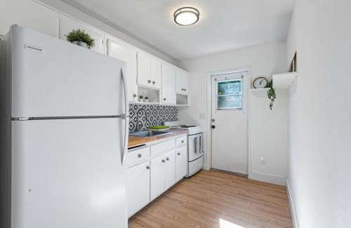 Lake Ridge Apartment | Lake Ridge Villa - Free Parking