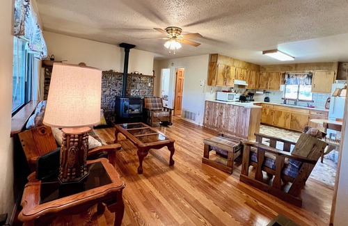 San Lorenzo Cabin | Lake Roberts Cabin in the Pines