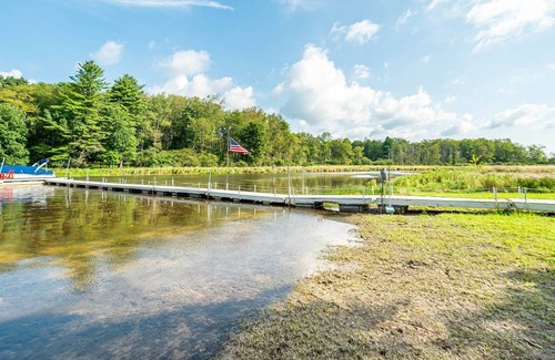 Swanton House | Lake's End: Lakefront w/ level lawn and Private dock