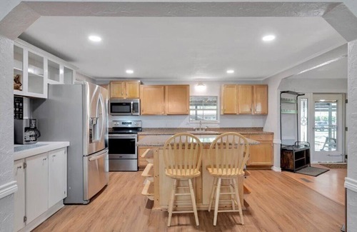 Zavalla House | Lake Sam Rayburn Access!