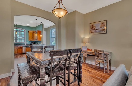Indian Point Condo | Lake Shore Views: WALK IN UNIT, Sleeps 9, Lake Views, next to Silver Dollar City