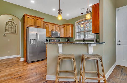 Indian Point Condo | Lake Shore Views: WALK IN UNIT, Sleeps 9, Lake Views, next to Silver Dollar City