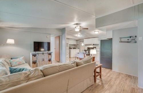 Milledgeville House | Lake Sinclair Escape Screened Porch, Modern Style