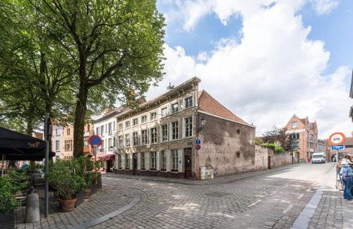 Historical Center Bruges Bed & Breakfast | Lake Suites