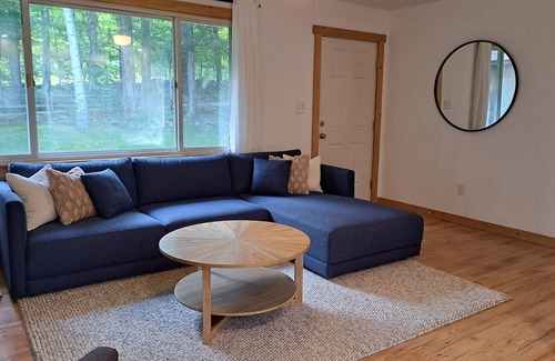 Sunapee House | Lake Sunapee Hilltop House