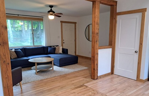 Sunapee House | Lake Sunapee Hilltop House