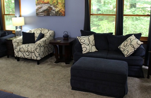 Mount Sunapee House | Lake Sunapee Retreat & Hot Tub Heaven!!!