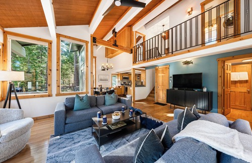 Kingswood Estates House | Lake Tahoe Escape with Hot Tub & Outdoor Dining | Timberline Haven by AvantStay