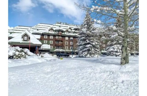 Tahoe Meadows Apartment | Lake Tahoe Resort Condo Rental!