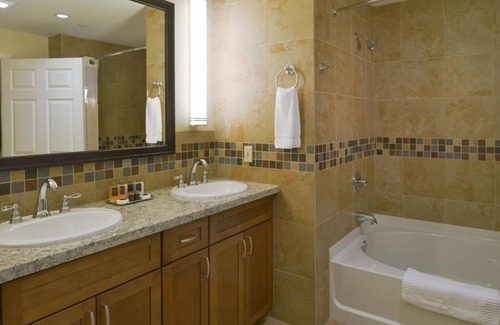 South Lake Tahoe Resort | Lake Tahoe Vacation Resort - 2 bedroom lockoff sleeps 8n22/night parking fee