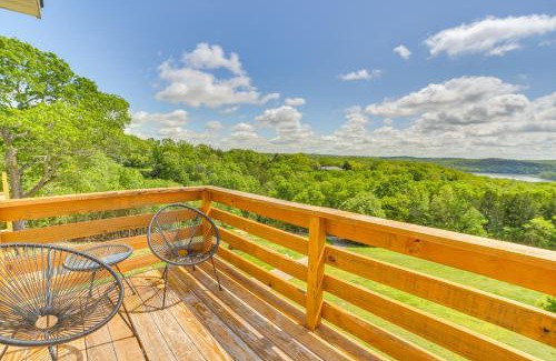 Forsyth House | Lake Taneycomo Views Family-Friendly Cabin!