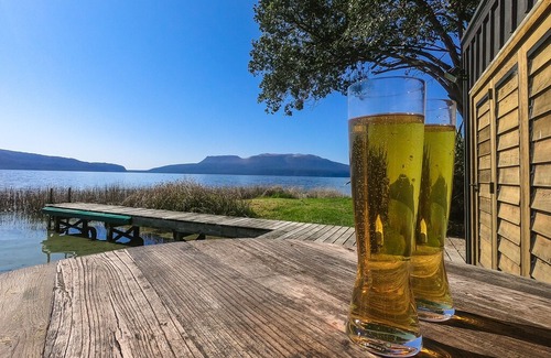 Lake Tarawera House | LAKE TARAWERA ACCOMMODATION