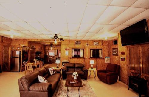 Pottsboro House | Lake Texoma's Barn-dominum in Pottsboro