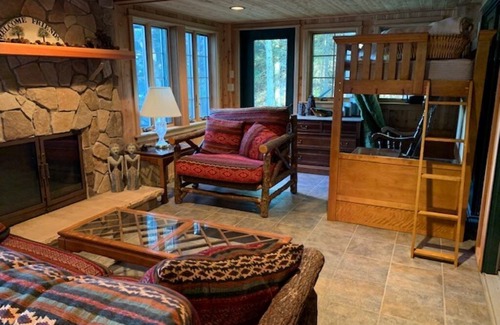 Malone House | Lake Titus Waterfront - Poplar Point