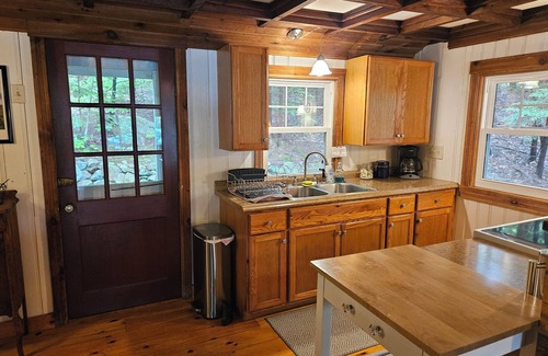 Newbury Cottage | Lake Todd Waterfront Cottage