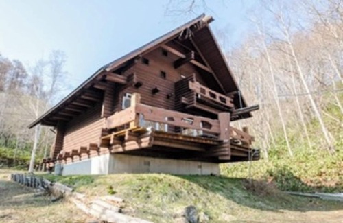Toya Apartment | Lake Toya Hillside House/大型のログハウスで自然と過ごせる！