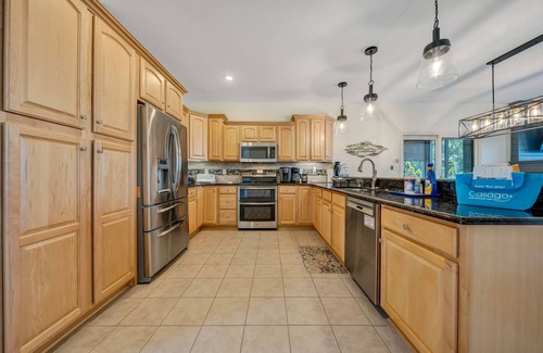 Smith Mountain Lake House | LAKE Tranquility: Lakefront home with golf.