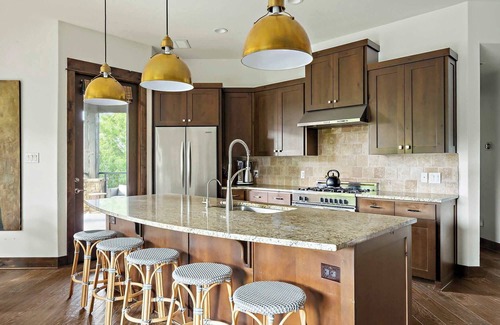 Spicewood Villa | Lake Travis Luxe Villa | 4BR | Pickleball | BBQ