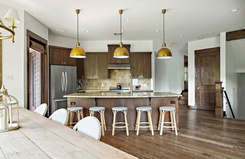 Spicewood Villa | Lake Travis Luxe Villa | 4BR | Pickleball | BBQ