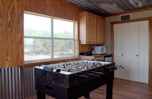 Oatmeal House | Lake Travis Waterfront, Pool, Pool Table, Shuffleboard, Great Views, Ping Pong
