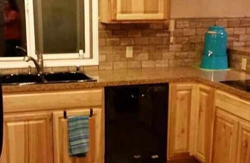 Coulee City House | Lake View and Sleeps 11