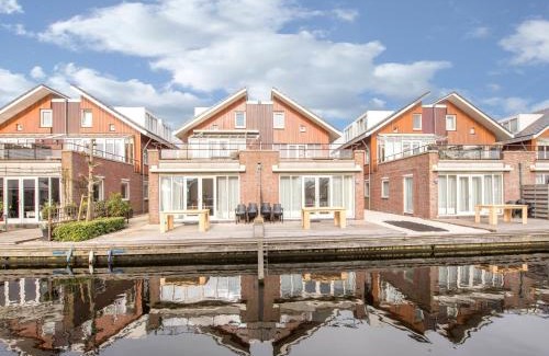 Municipality of Uitgeest Apartment | Lake View apartment with dishwasher close to Amsterdam
