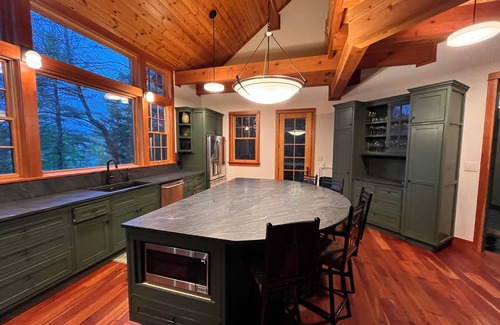 Lake Placid Ski Chalet | Lake View Chalet, enjoy a Luxury Adirondack Retreat with a walk to town location
