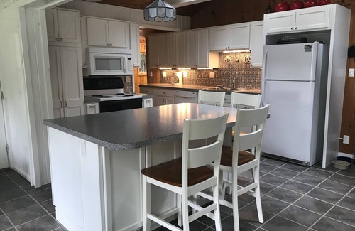 Beaver Island Cottage | Lake View Cottage on Beautiful Sand Bay