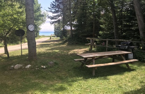 Beaver Island Cottage | Lake View Cottage on Beautiful Sand Bay