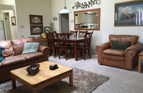 Tahoma Condo | Lake View Cozy Condo