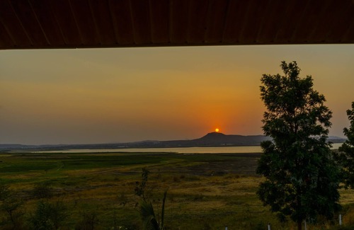 Nashik Villa | Lake View Holiday Villa 3 Bed RM nr Sula wine yard