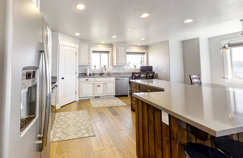 Cherimoya Hill House | Lake view home w/amazing sunrise views, home theater & 2 kitchens