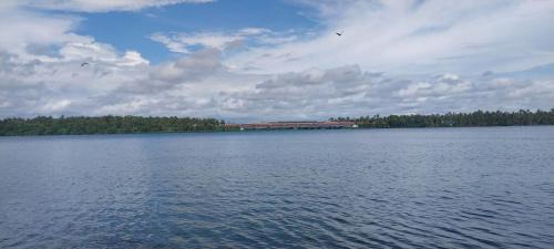Edava House | Lake View Homestay