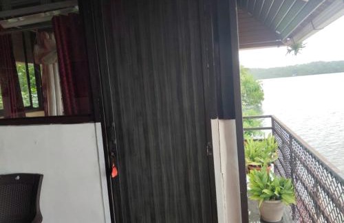 Quilon House | Lake View Homestay Kundara