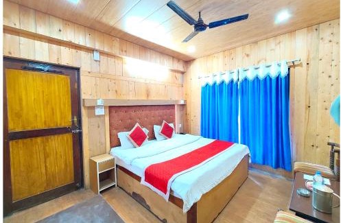 Nainital Hotel | Lake View Hotel Chinar Mall Road Nainital - Near NAINA DEVI TEMPLE & NAINI LAKE - FREE WI-FI AND ROOM SERVICE AVAILABLE - PREMIUM HOTEL IN NAINITAL