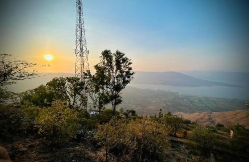 Gureghar House | Lake view hotel