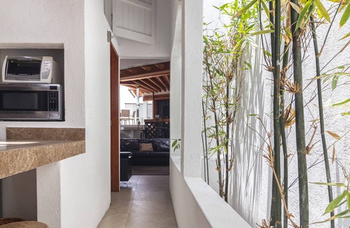 Centro House | Lake view house with private pool
