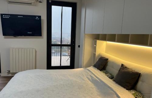 Paratico Apartment | Lake View Terrace