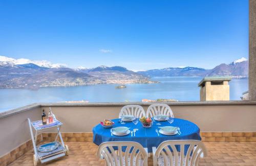 Someraro House | Lake View Terrace Over The Borromean Isla - Happy Rentals