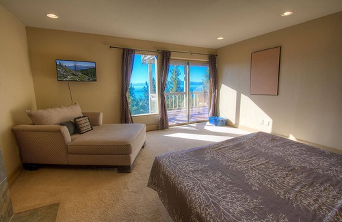 Incline Village House | Lake View w/Hot Tub, Sauna, BBQ, Decks, Sleeps 10 (IVH1489)