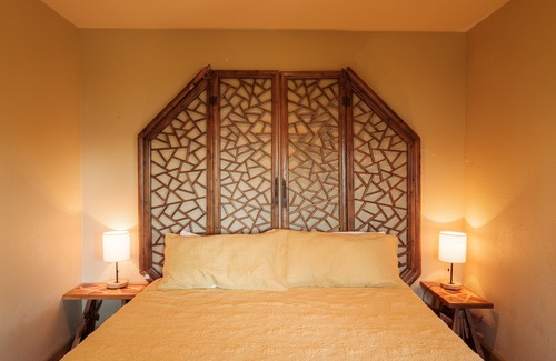 Incline Village House | Lake View w/Hot Tub, Sauna, BBQ, Decks, Sleeps 10 (IVH1489)